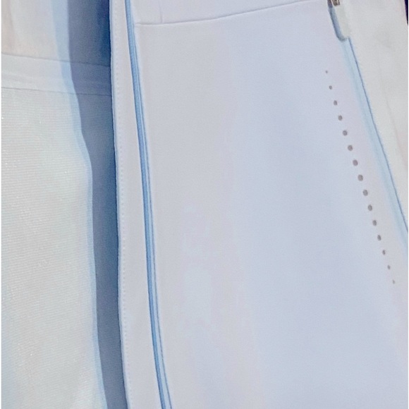 NEW Lululemon Cross Chill Jacket Baby/Powder Blue - Picture 3 of 13